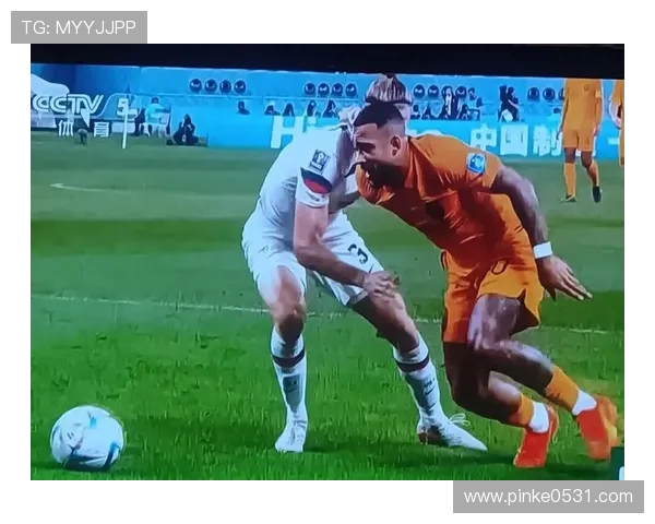 足球比赛中的防守反击与战术调整