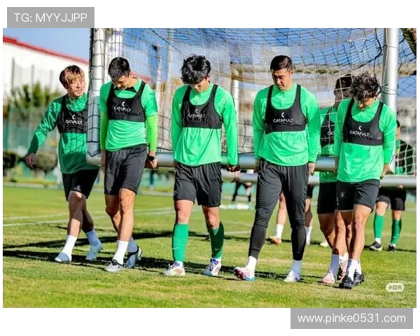 足球运动员的社交媒体管理与形象建设